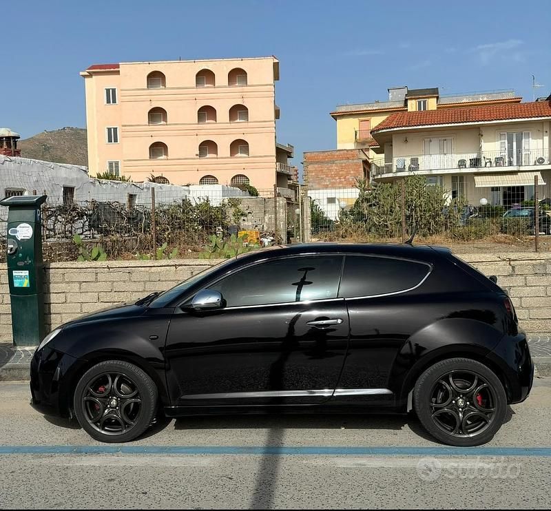Usata 2009 Alfa Romeo MiTo Due volumi | 3700 € (Buon prezzo) - Immagine 1/4