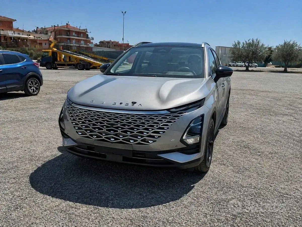 Usata Omoda 5 147 CV (108 kW) 2024 Grigio SUV