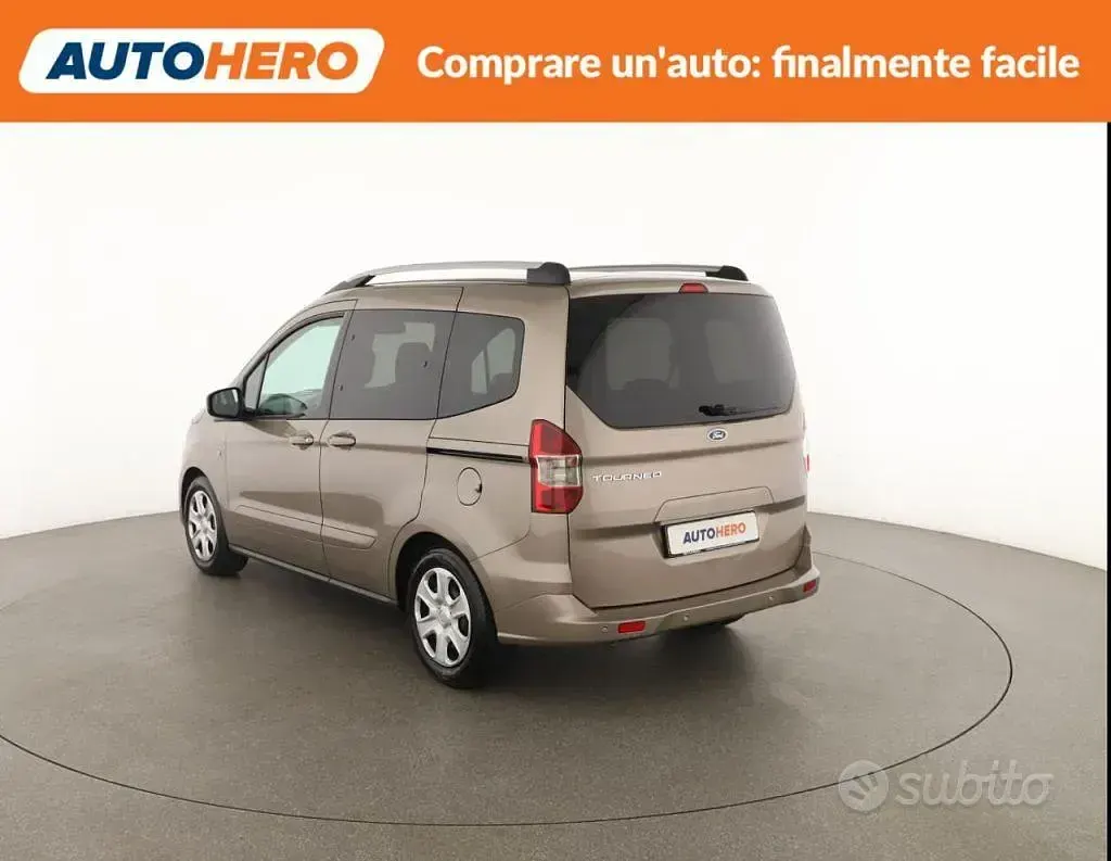 Usata Ford Tourneo Courier 101 CV (74 kW) 2019 Monovolume