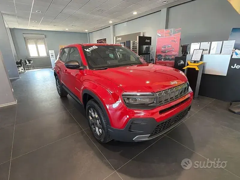 Nuova Jeep Avenger Longitude 110 CV (80 kW) 2026 Rosso SUV