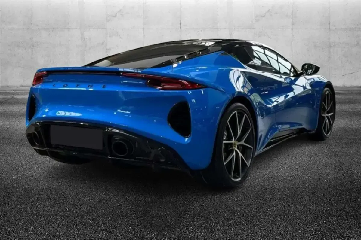Nuova Lotus Emira 364 CV (267 kW) 2026 Blu/azzurro Coupé