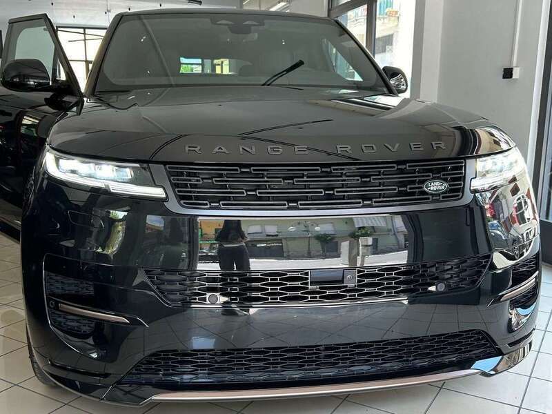 Usata Land Rover Range Rover Sport Dynamic 249 CV (183 kW) 2024 Nero SUV
