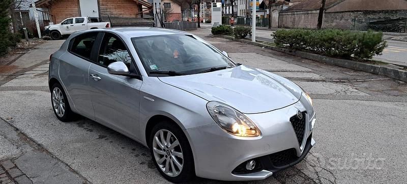 Usata Alfa Romeo Giulietta Super 120 CV (88 kW) 2017 Grigio Utilitaria