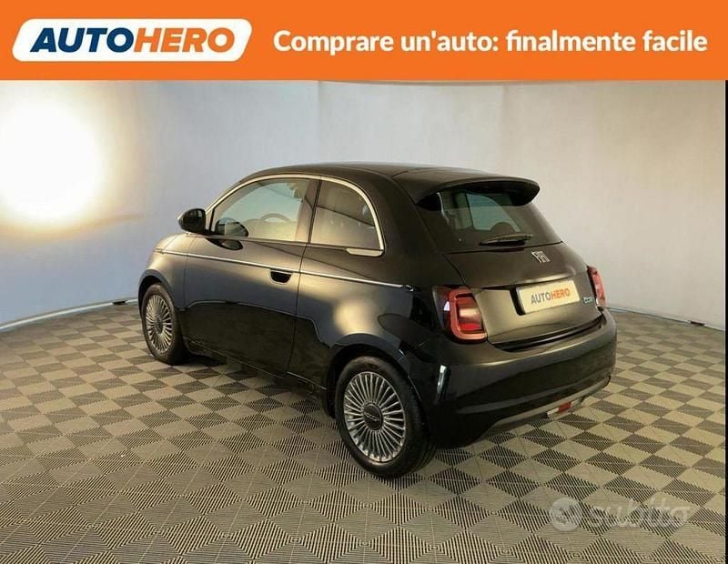 Usata Fiat 500e 86 kW (118 CV) 2023 Nero Utilitaria