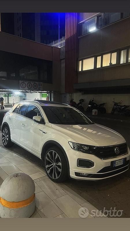 Usata VW T-Roc R-line 150 CV (110 kW) 2020 Bianco SUV