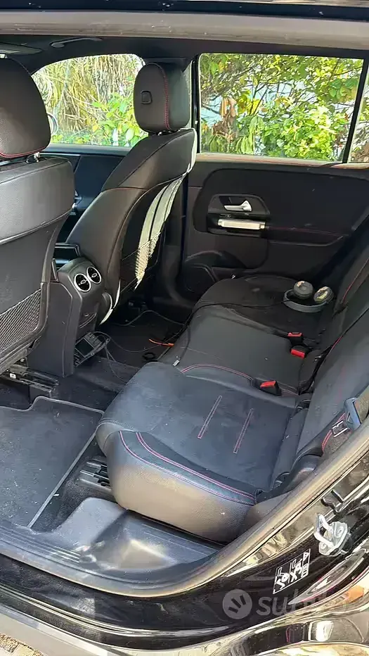Usata Mercedes GLB200 Premium 150 CV (110 kW) 2022 Nero SUV