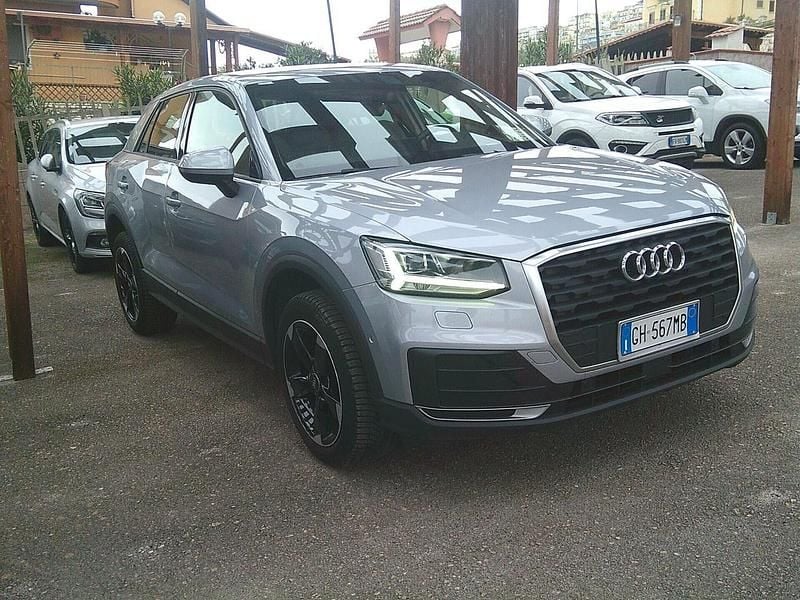 Usata Audi Q2 Sport 115 CV (84 kW) 2018 Argento SUV