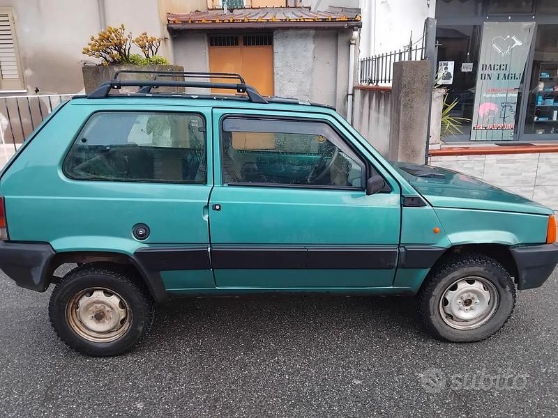 Usata Fiat Panda 4x4 50 CV (36 kW) 2001 Verde Utilitaria