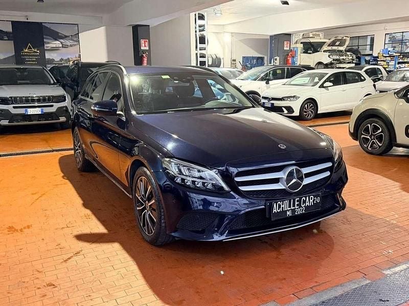 Usata Mercedes C220 Business 194 CV (142 kW) 2020 Blu/azzurro Station wagon