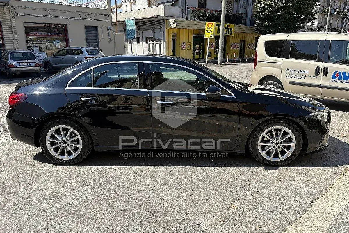 Usata Mercedes A180 116 CV (85 kW) 2020 Nero Berlina