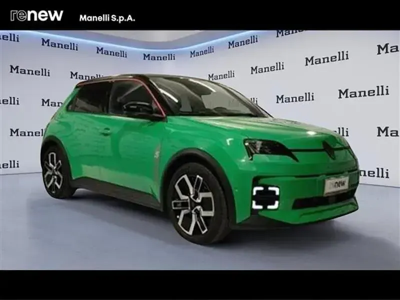 Usata Renault 5 E-Tech Komfort 110 kW (150 CV) 2025 Verde chiaro