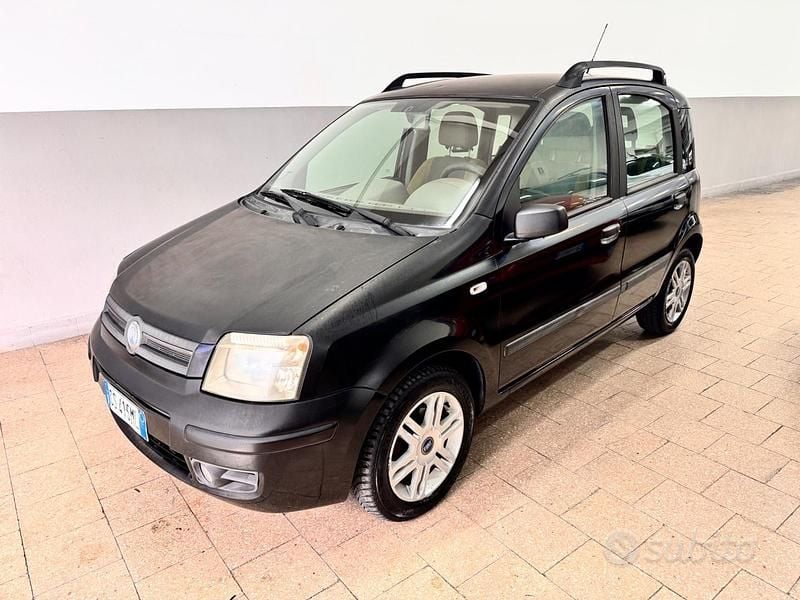 Nero Usata 2005 Fiat Panda Emotion Berlina | 2499 € (Ottimo prezzo) - Immagine 1/4