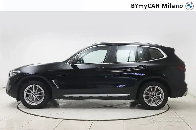 Usata BMW X3 Efficient Dynamics 190 CV (139 kW) 2022 Nero SUV