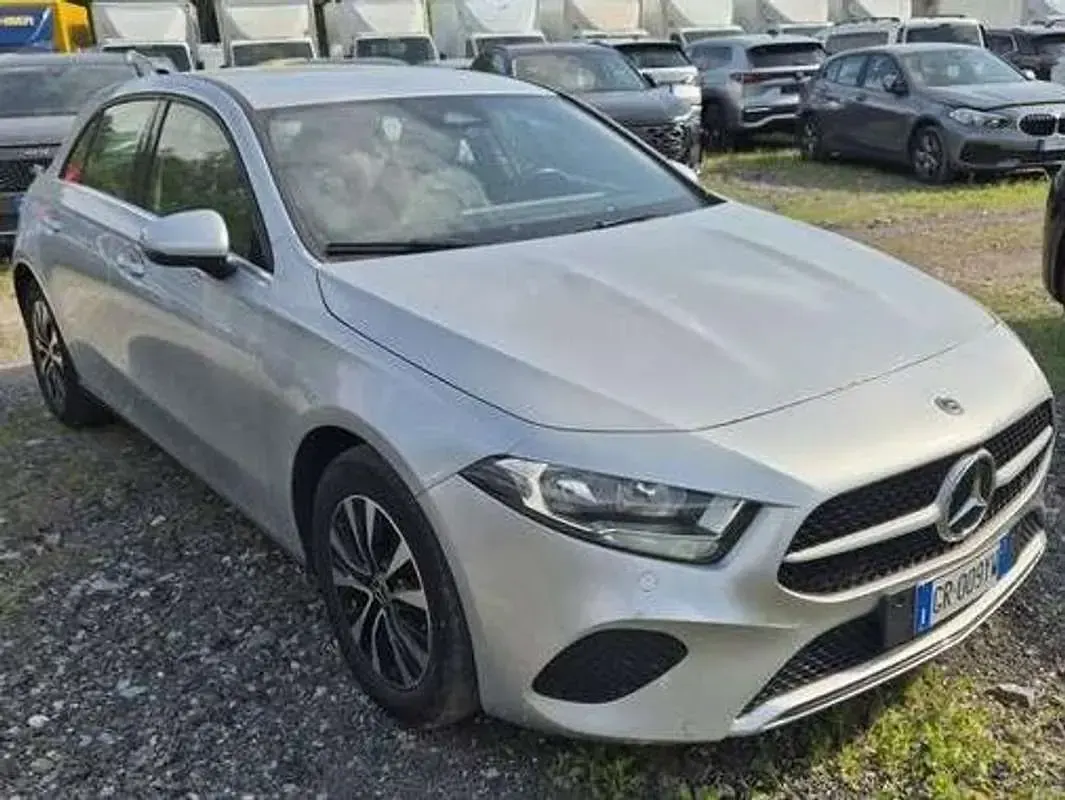 Usata Mercedes A180 Executive 136 CV (100 kW) 2023 Argento Berlina