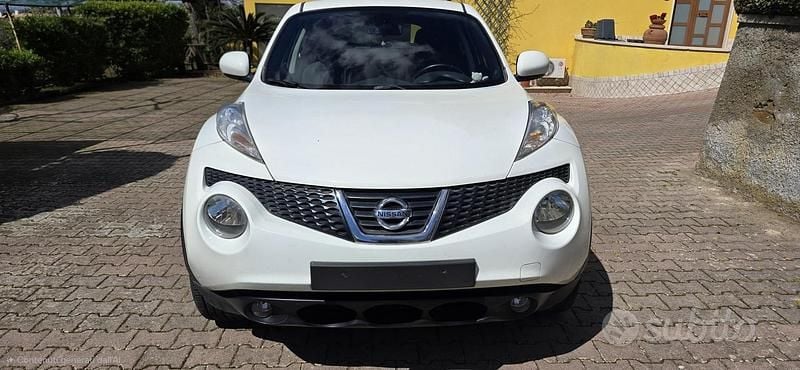 Usata Nissan Juke Tekna 110 CV (80 kW) 2012 Bianco SUV