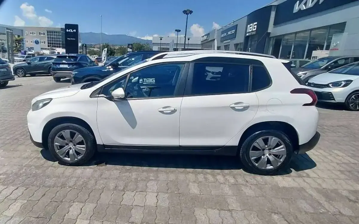 Usata Peugeot 2008 Allure 99 CV (72 kW) 2017 Other SUV