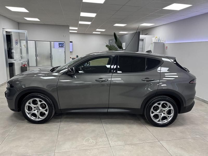 Usata Alfa Romeo Tonale Sprint 131 CV (96 kW) 2022 Gray SUV