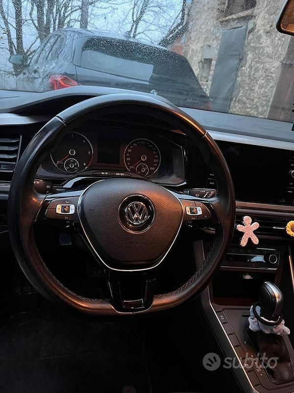 Usata VW Polo Sportline 95 CV (69 kW) 2020 Grigio Berlina