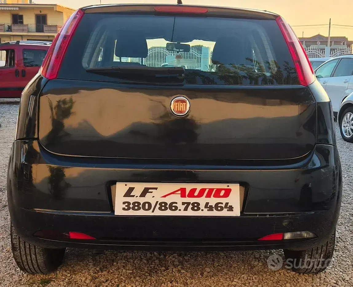Usata Fiat Punto Active 60 CV (44 kW) 2009 Nero Utilitaria