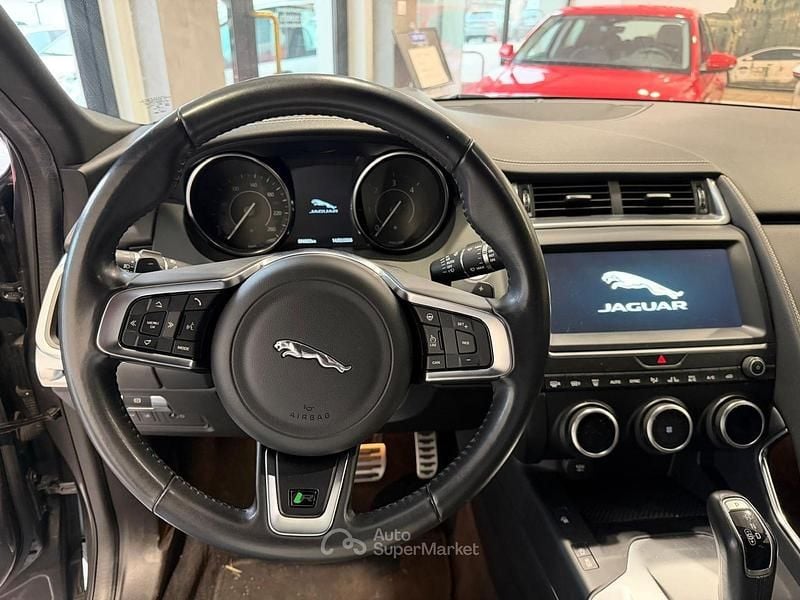 Usata Jaguar E-Pace 179 CV (131 kW) 2021 Gray SUV