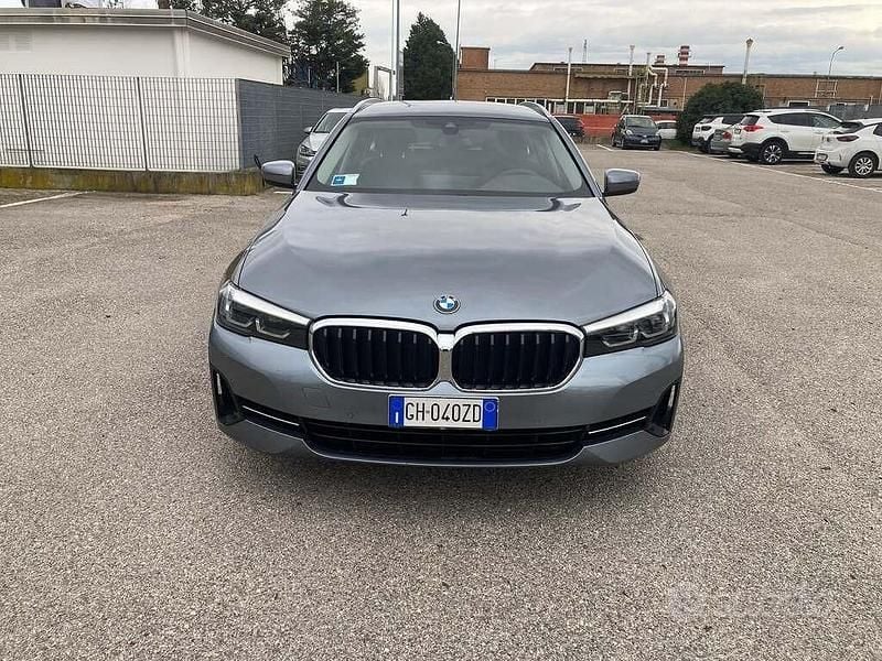 Usata BMW 520 190 CV (139 kW) 2022 Blu Station wagon