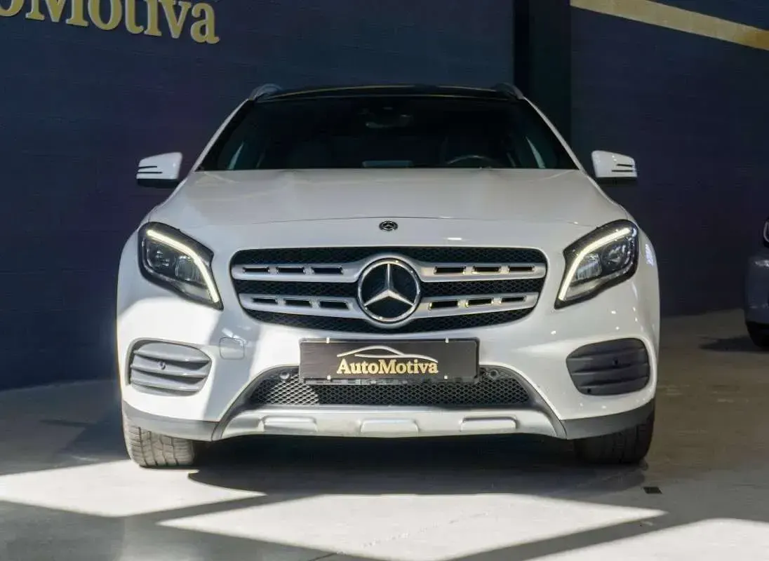 Usata Mercedes GLA180 Business 122 CV (89 kW) 2020 SUV