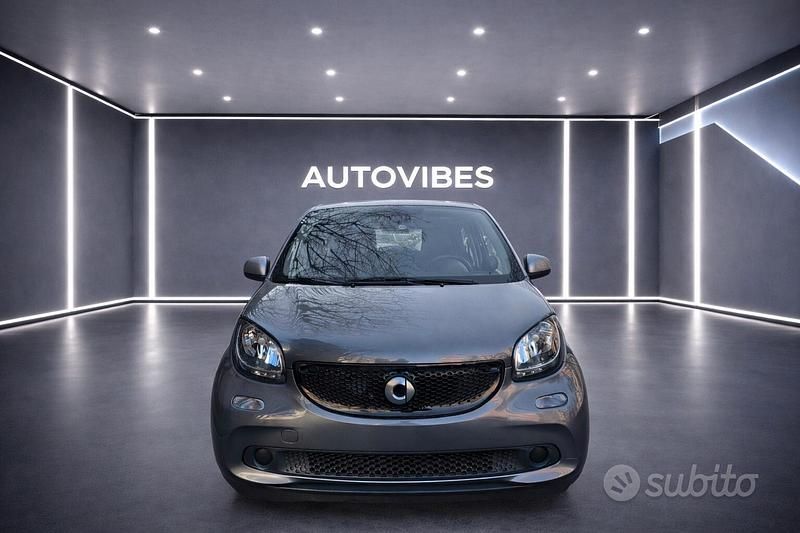 Usata Smart ForFour Passion 90 CV (66 kW) 2018 Grigio Utilitaria