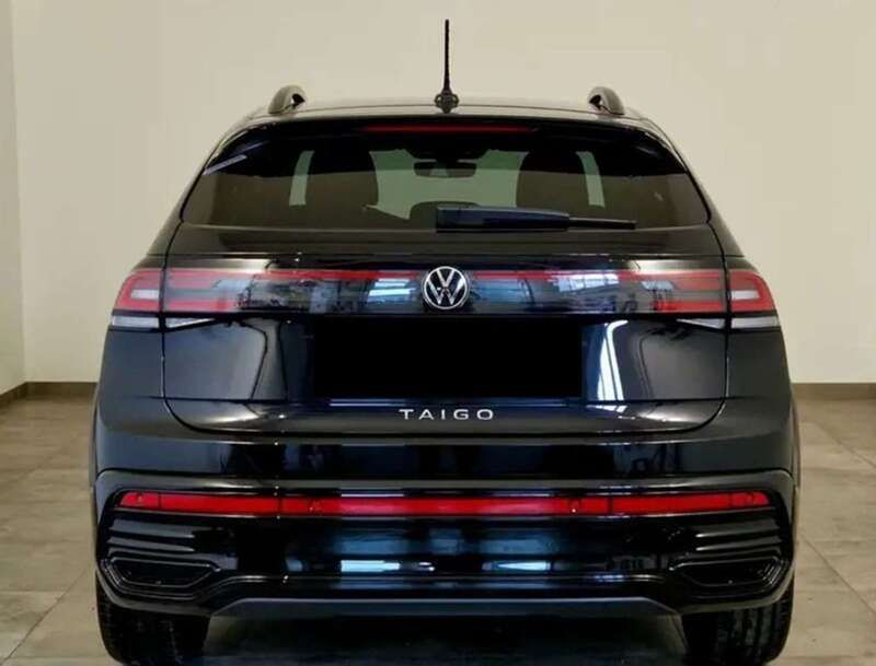 Usata VW Taigo R-line 116 CV (85 kW) 2024 Nero SUV