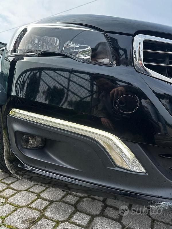 Usata Peugeot 508 Business-Line 115 CV (84 kW) 2015 Nero Station wagon