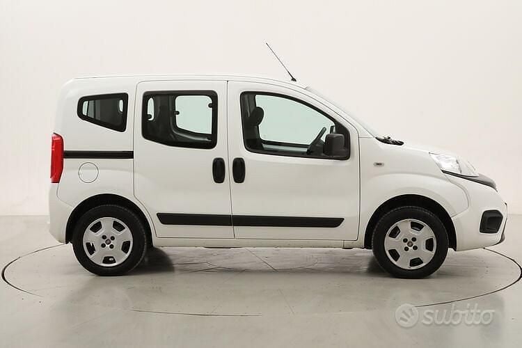Usata Fiat Qubo Easy 77 CV (56 kW) 2018 Bianco Monovolume