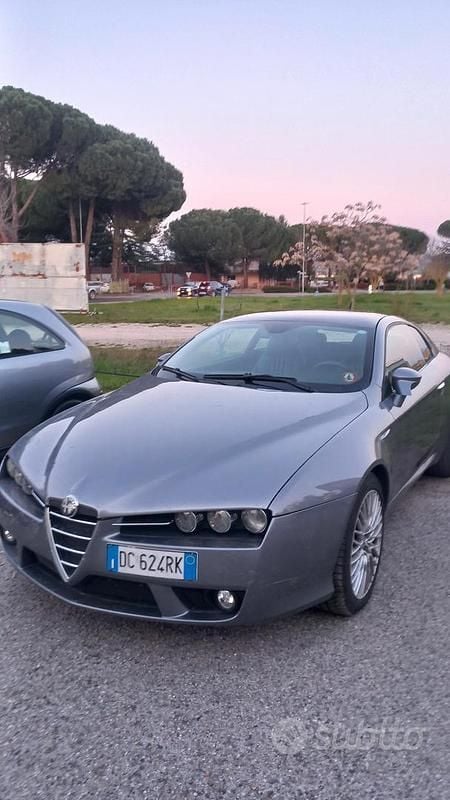 Usata Alfa Romeo Brera 199 CV (146 kW) 2006 Grigio Coupé