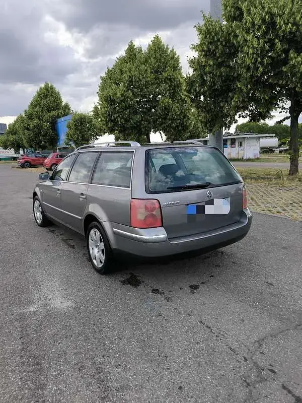 Usata VW Passat Highline 131 CV (96 kW) 2003 Station wagon