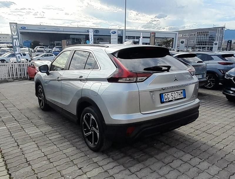 Usata Mitsubishi Eclipse Intense 97 CV (71 kW) 2022 Grigio Station wagon