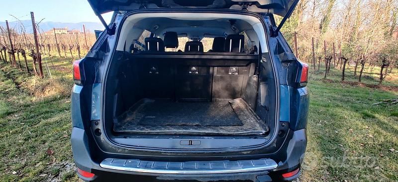 Usata Peugeot 5008 Allure 120 CV (88 kW) 2018 Verde Monovolume