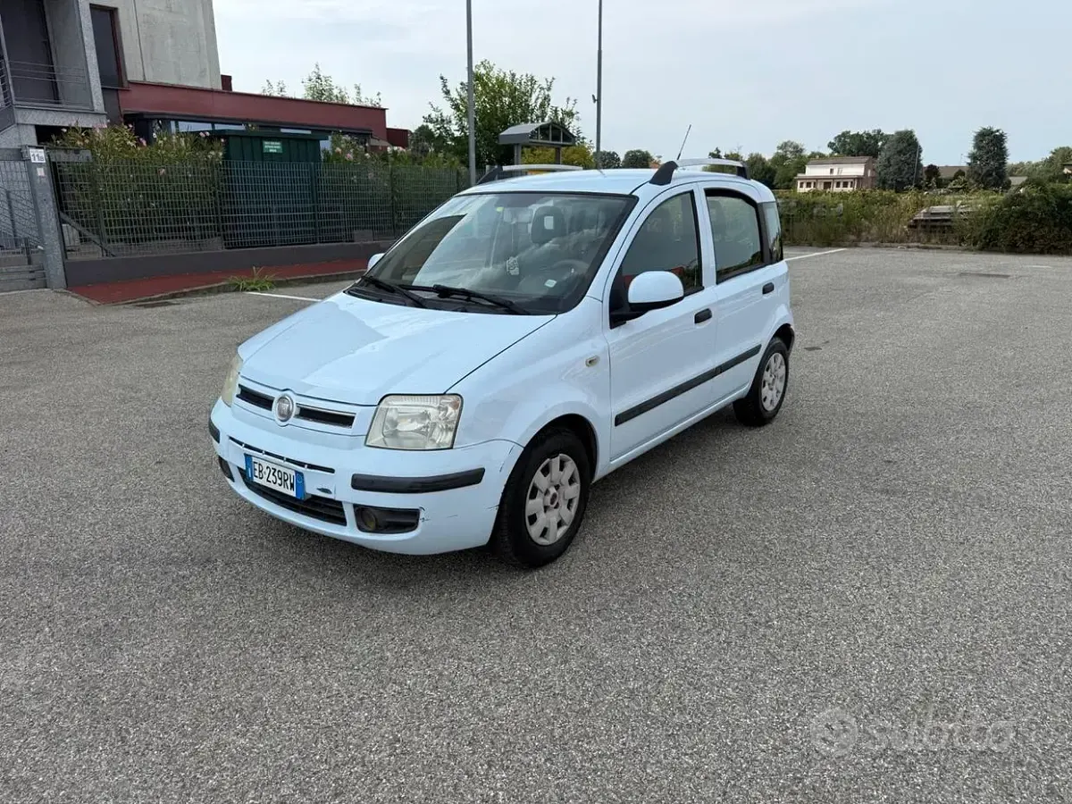 Usata Fiat Panda Emotion 69 CV (50 kW) 2010 Utilitaria