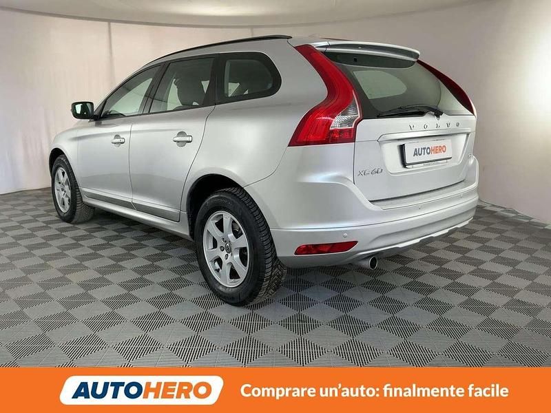 Usata Volvo XC60 Kinetic 136 CV (100 kW) 2015 Argento SUV