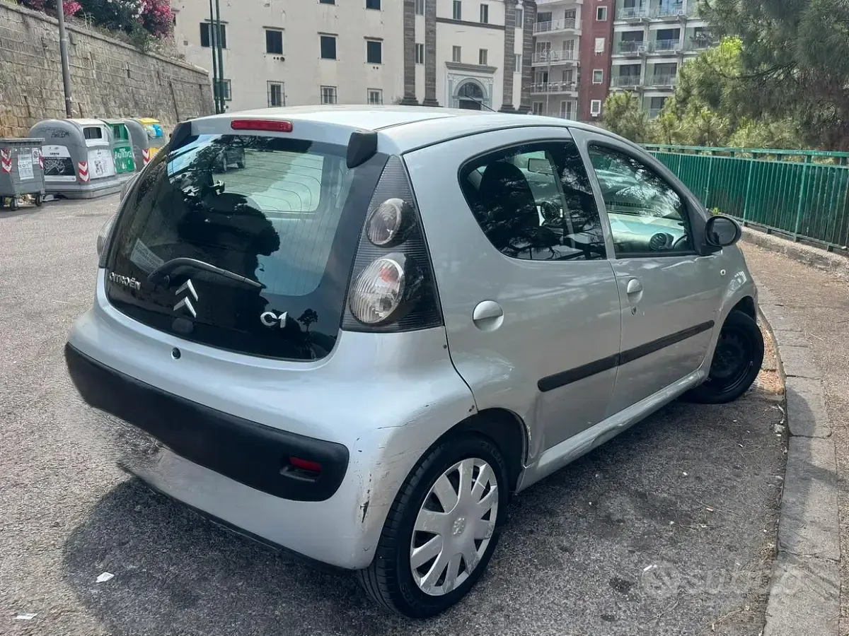 Usata Citroën C1 68 CV (50 kW) 2009 Grigio Utilitaria