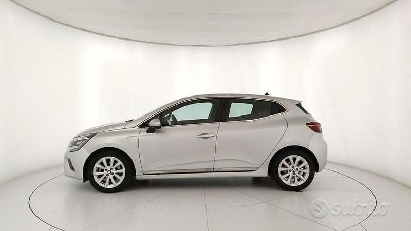 Usata Renault Clio Intens 140 CV (102 kW) 2022 Grigio Utilitaria