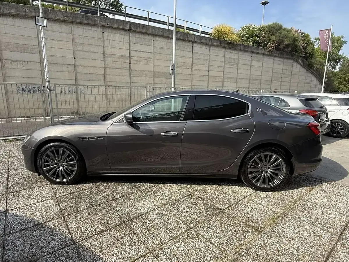 Usata Maserati Ghibli 349 CV (256 kW) 2019 Grigio Berlina