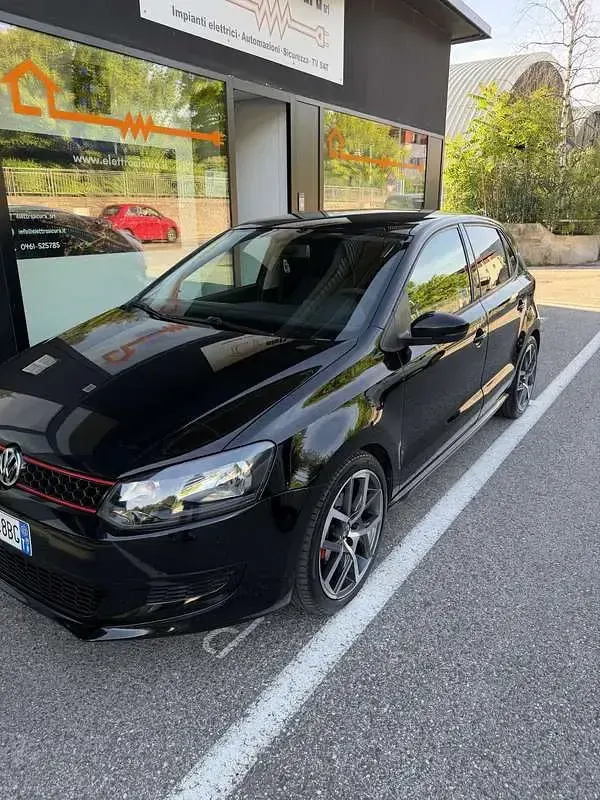 Usata VW Polo Comfortline 75 CV (55 kW) 2012 Nero Utilitaria