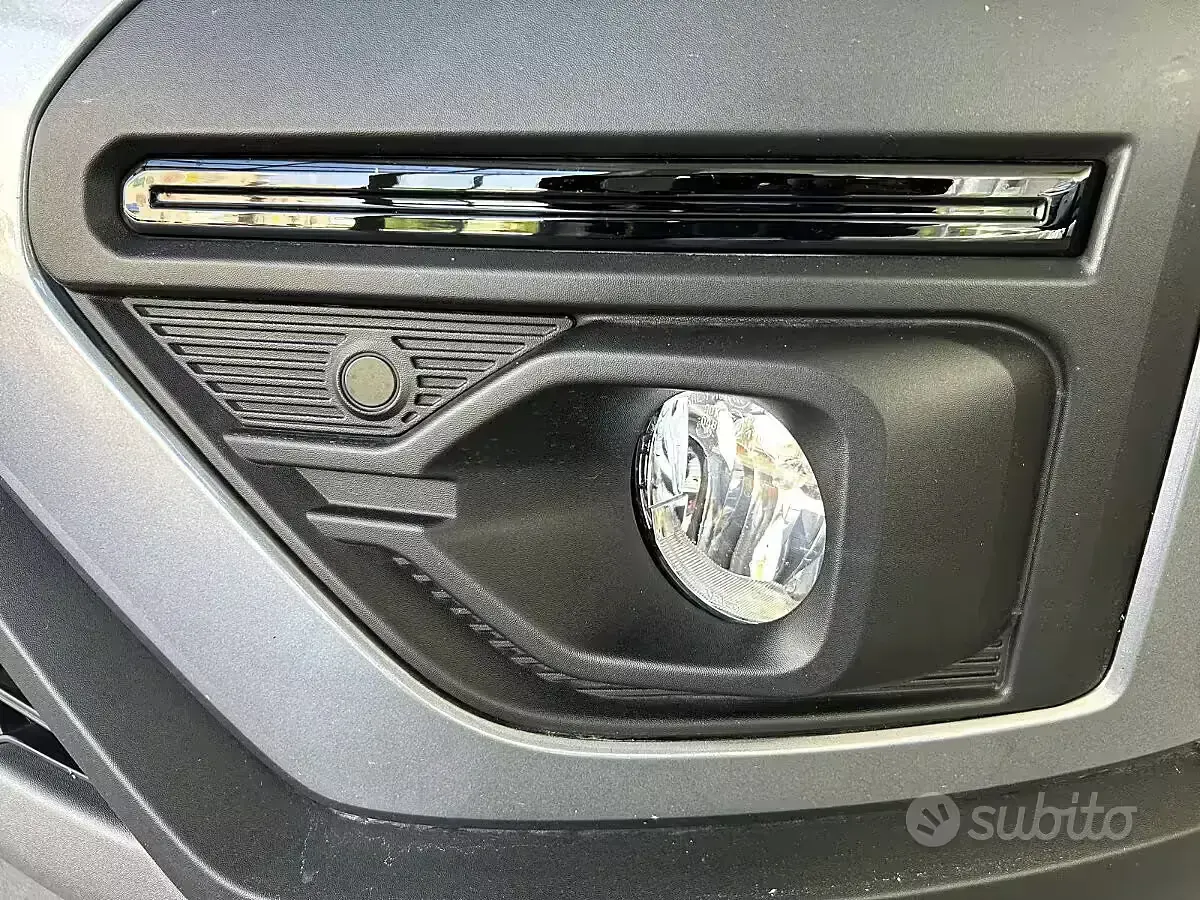 Usata Dacia Sandero Expression 101 CV (74 kW) 2025 Grigio Berlina