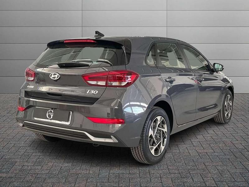 Nuova Hyundai i30 120 CV (88 kW) 2026 Ecotronic gray pearl Berlina