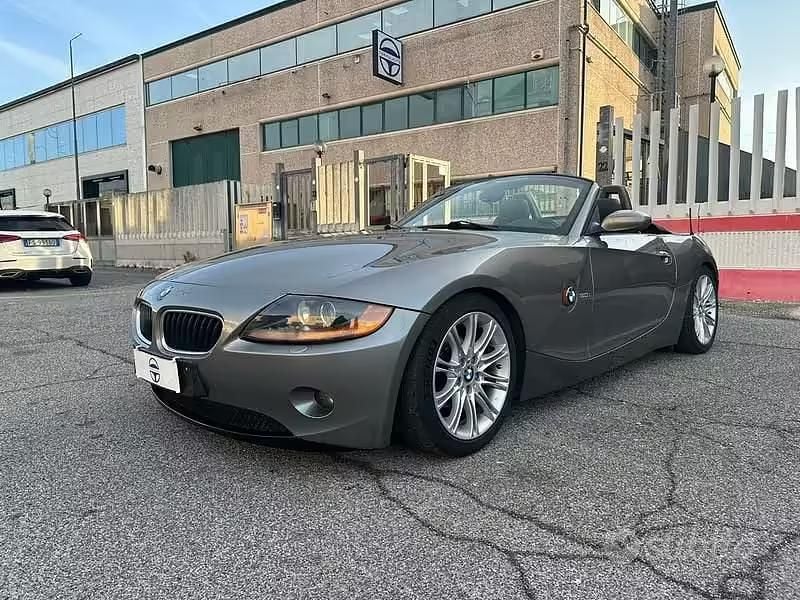 Usata BMW Z4 170 CV (125 kW) 2003 Grigio Cabrio
