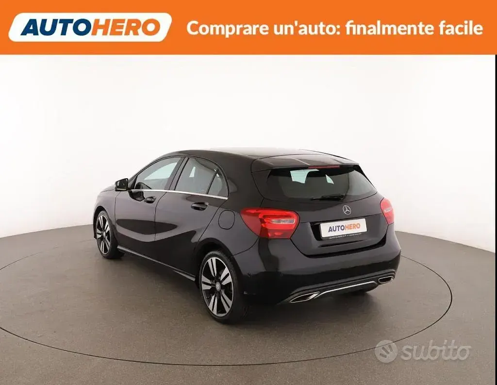 Usata Mercedes A200 Urban 136 CV (100 kW) 2016 Nero Utilitaria