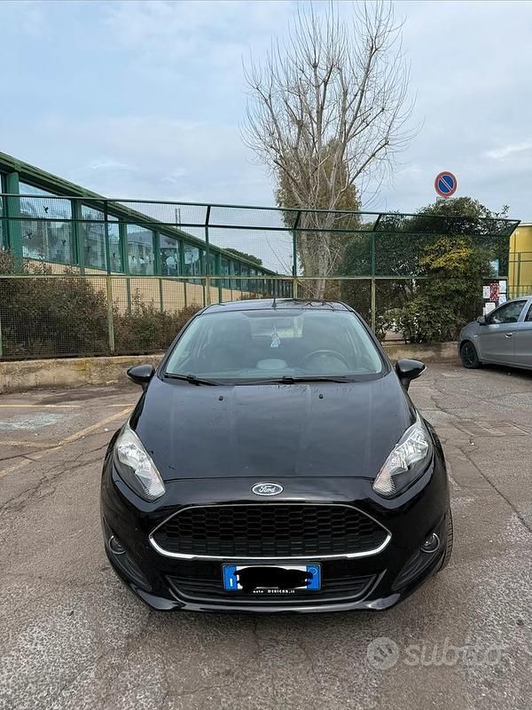 Usata Ford Fiesta Titanium 101 CV (74 kW) 2017 Nero Berlina
