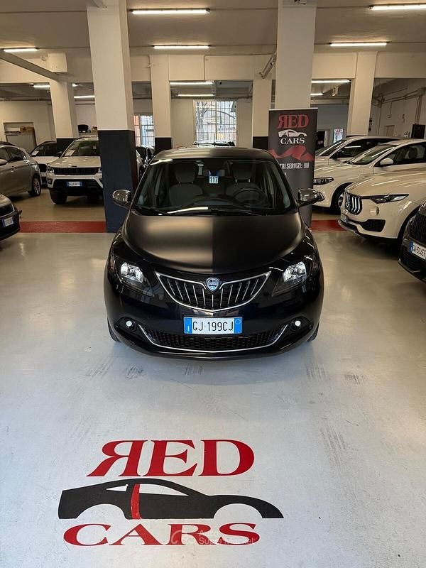 Usata Lancia Ypsilon S 69 CV (50 kW) 2022 Nero Utilitaria