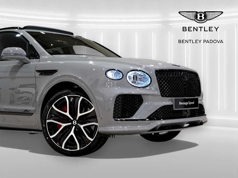 Nuova Bentley Bentayga 650 CV (478 kW) 2026 Cambrian grey SUV