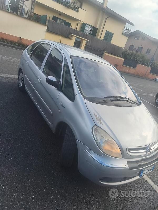 Usata Citroën Xsara Picasso 2004 Grigio Monovolume