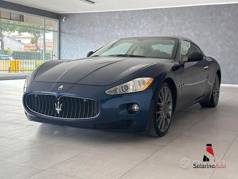 Usata Maserati Granturismo 439 CV (322 kW) 2009 Blu Coupé