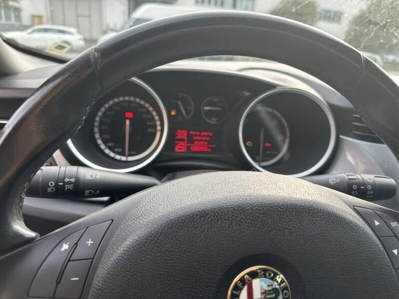 Usata Alfa Romeo Giulietta Progression 105 CV (77 kW) 2013 Grigio Utilitaria